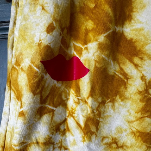 Clare V.  Lips Poppy Tie Dye Jogger Size M NWT - Picture 8 of 12